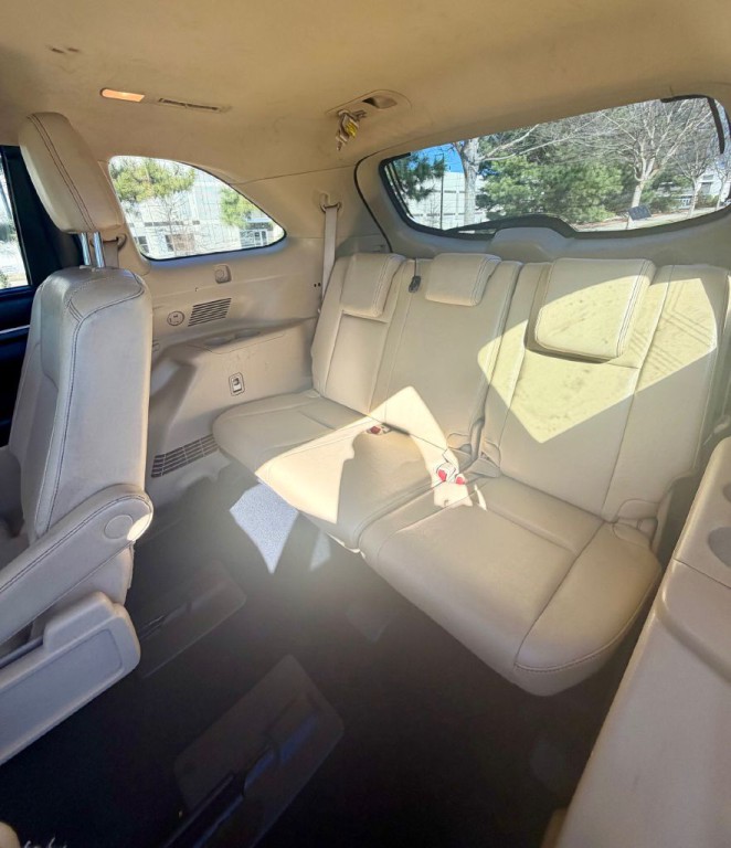 2014 Toyota Highlander Image 10