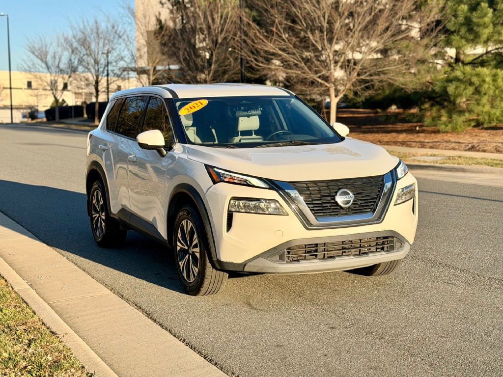 2021 Nissan Rogue Image 1