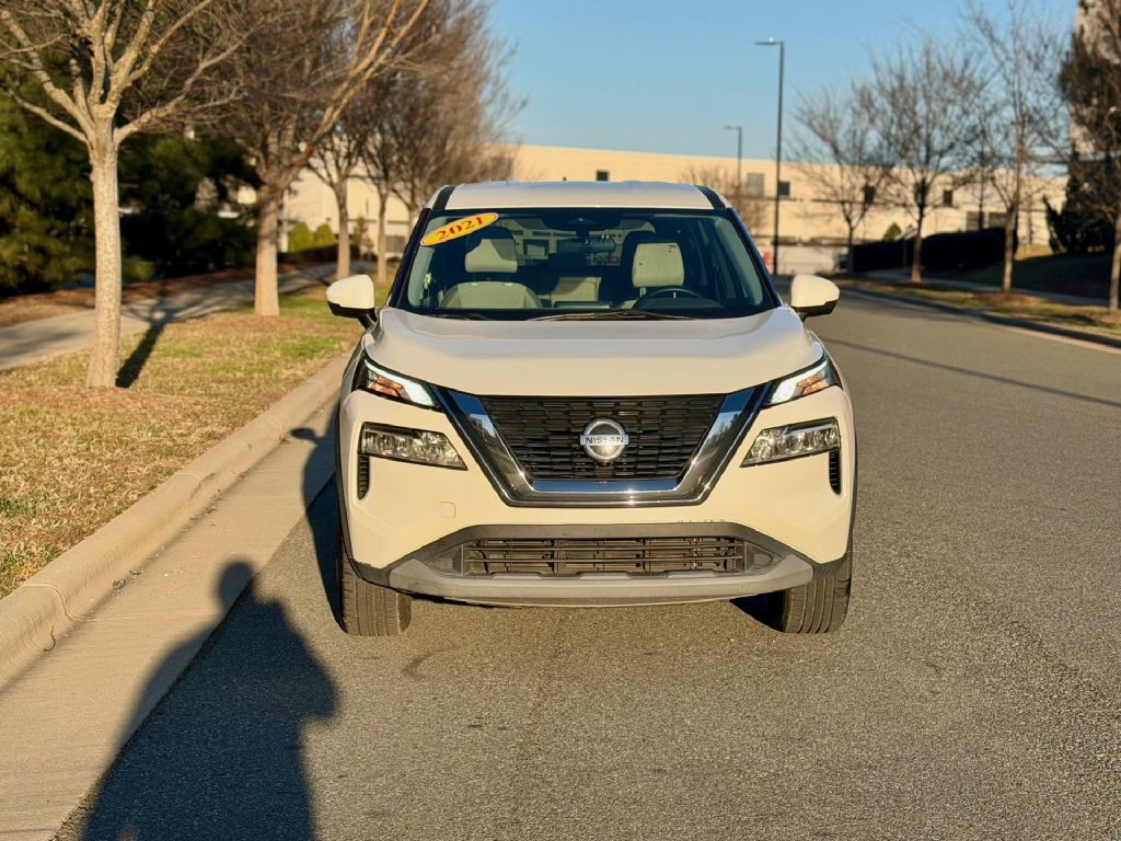 2021 Nissan Rogue Image 2