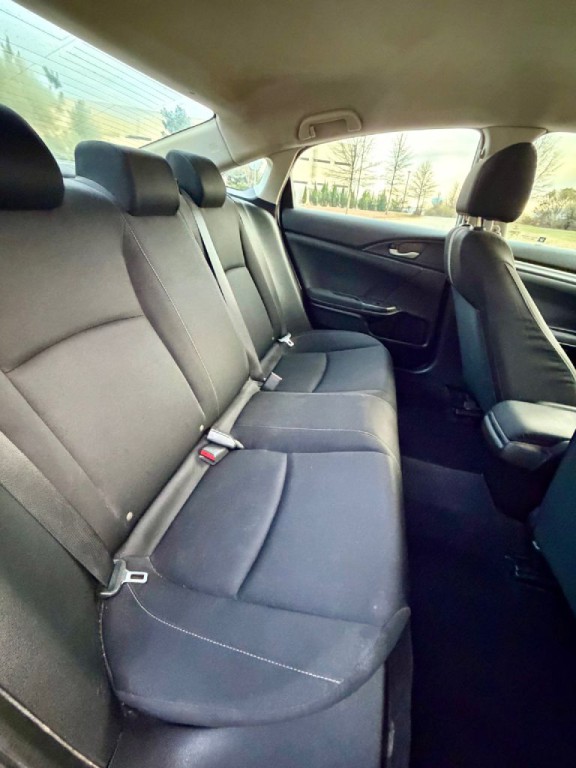 2018 Honda Civic Image 10