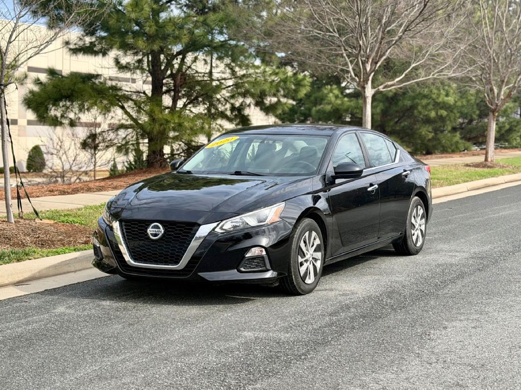 2020 Nissan Altima Image 3