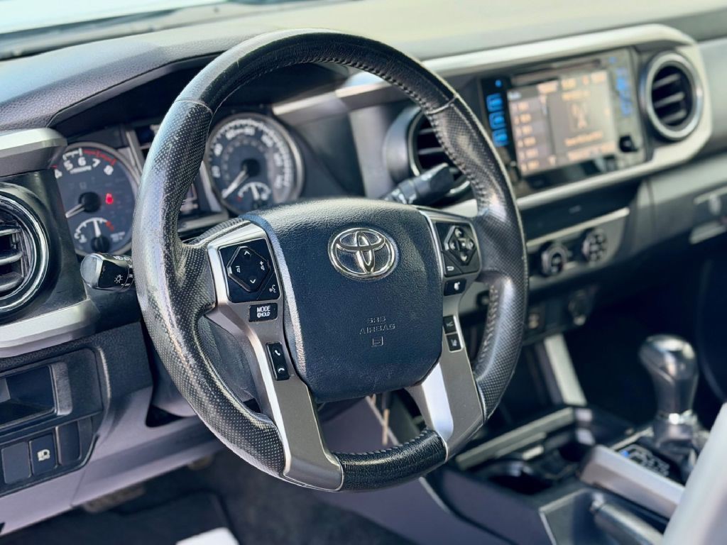 2019 Toyota Tacoma Image 5