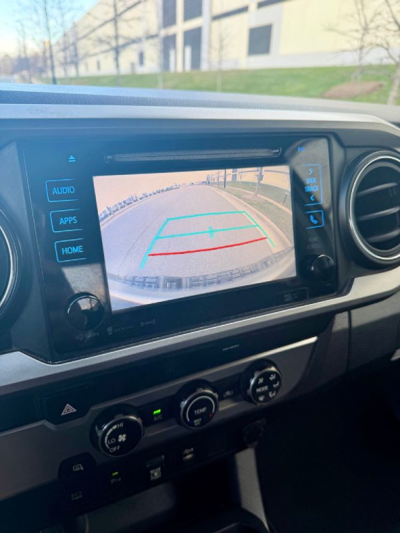 2019 Toyota Tacoma Image 7