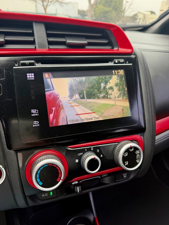 2016 Honda Fit Image 6