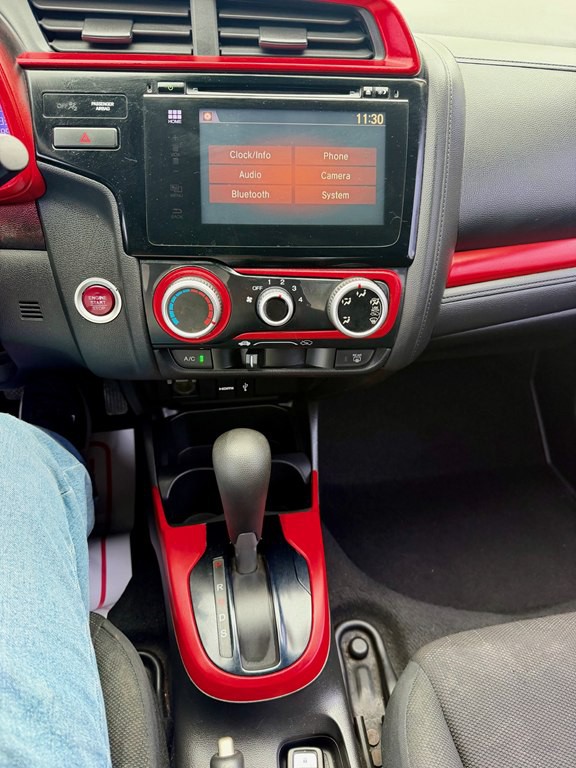 2016 Honda Fit Image 9