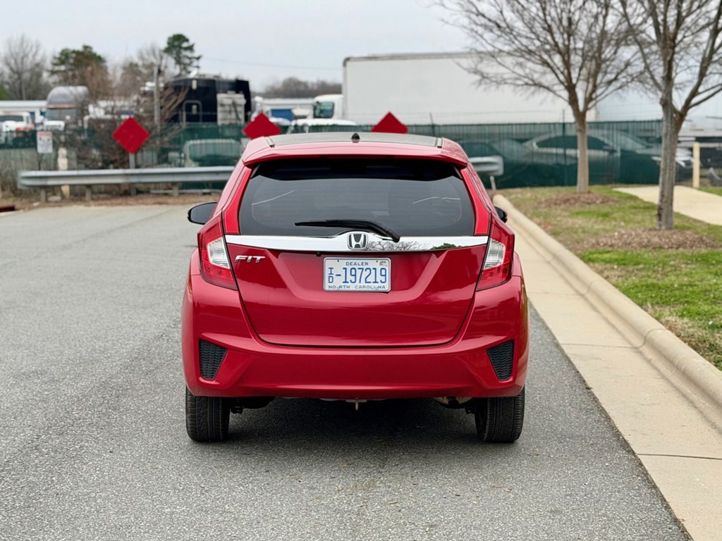 2016 Honda Fit Image 11