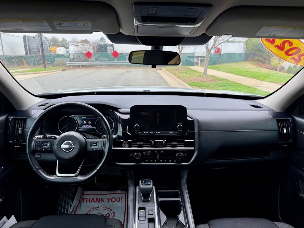 2022 Nissan Pathfinder Image 5