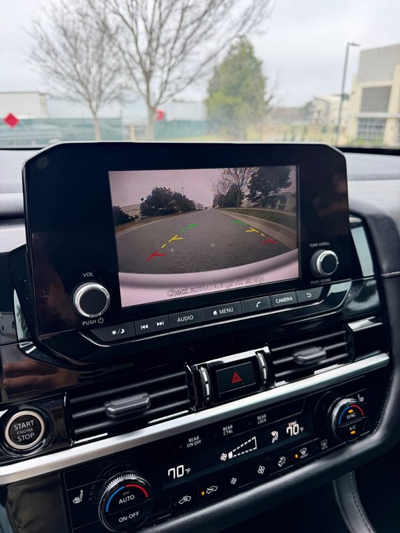 2022 Nissan Pathfinder Image 8