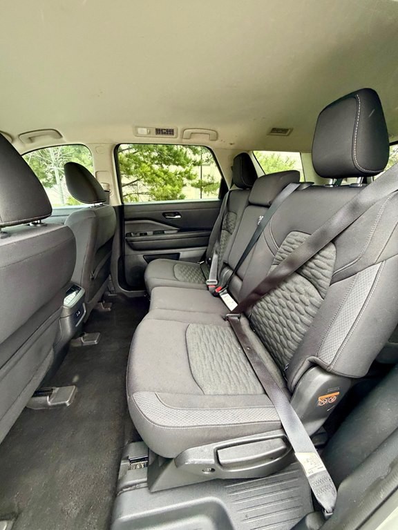 2022 Nissan Pathfinder Image 9