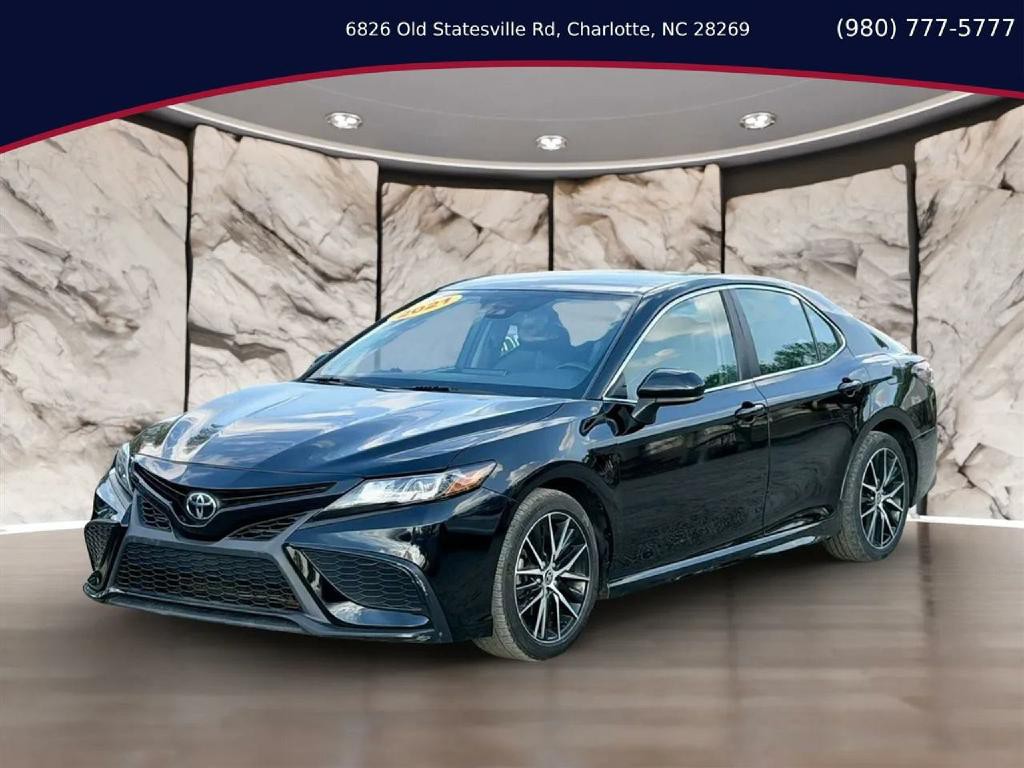 2021 Toyota Camry Image 3
