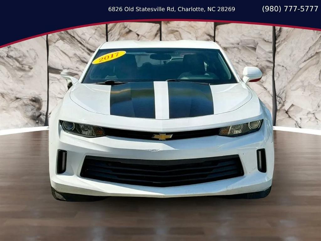 2017 Chevrolet Camaro Image 1