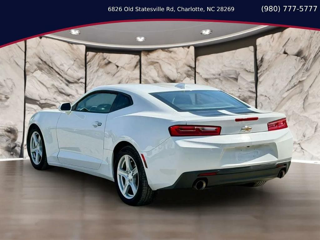 2017 Chevrolet Camaro Image 4