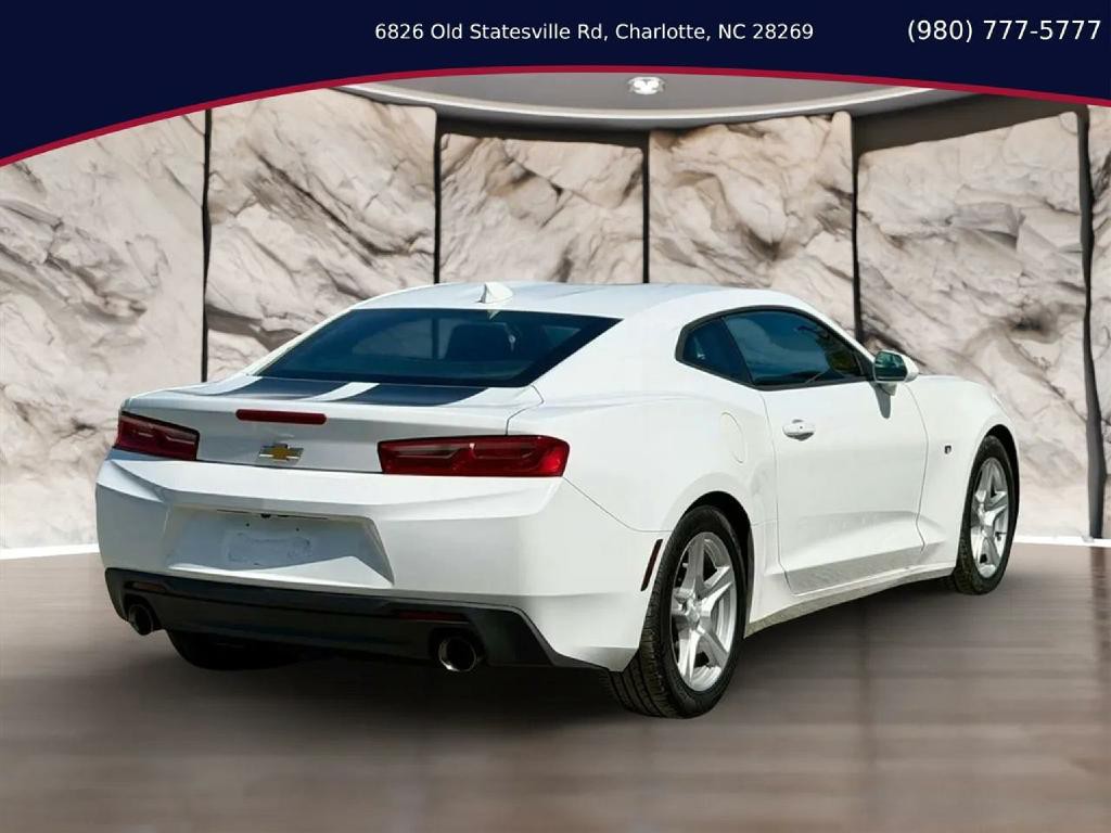 2017 Chevrolet Camaro Image 6