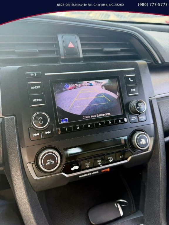 2017 Honda Civic Image 9