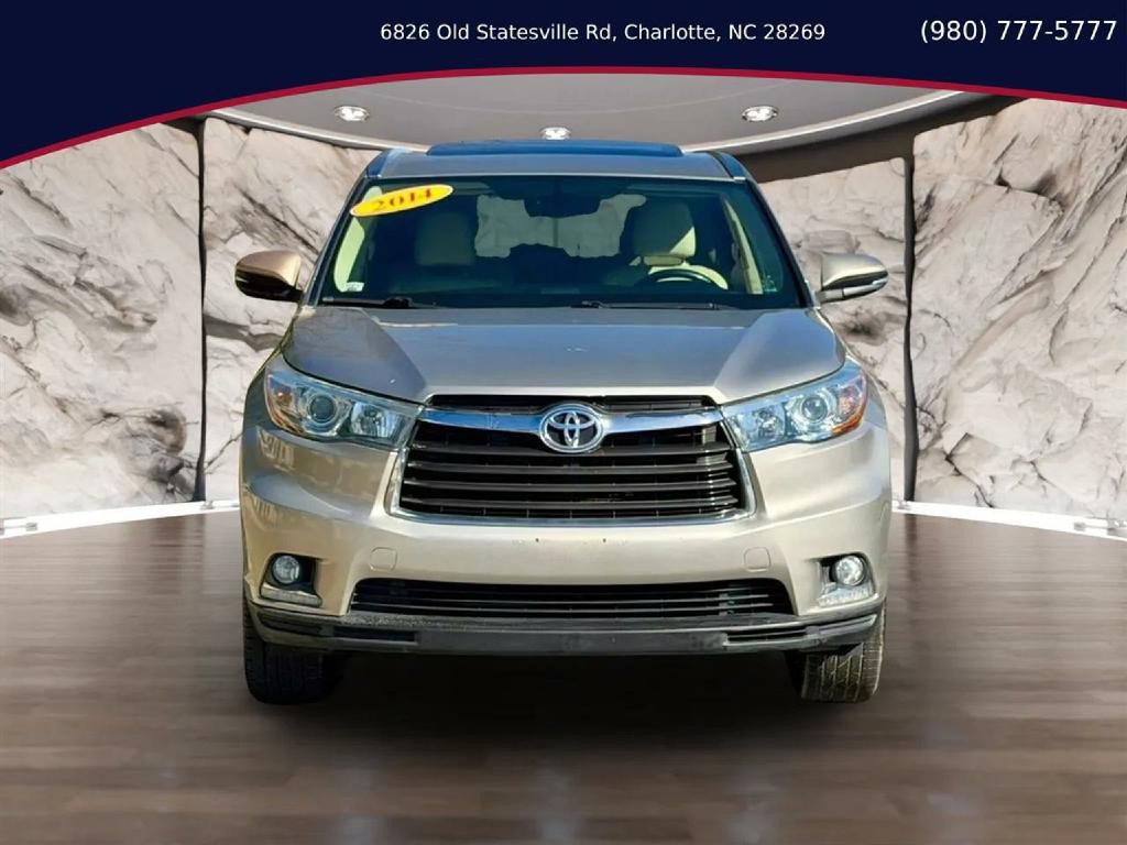 2014 Toyota Highlander Image 1