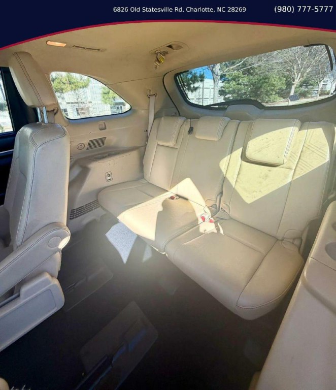 2014 Toyota Highlander Image 12