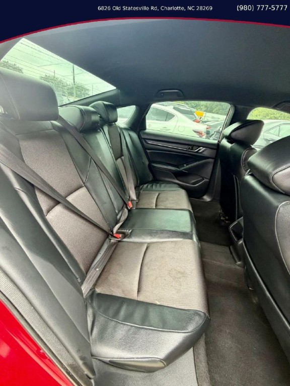 2018 Honda Accord Image 8