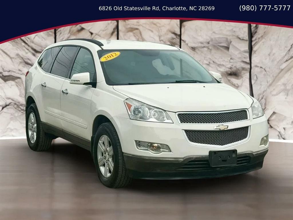 2012 Chevrolet Traverse Image 2