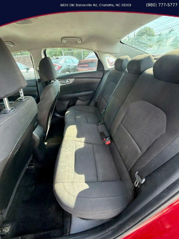 2021 Kia Forte Image 8