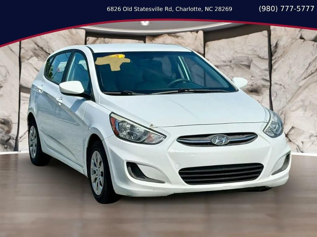 2017 Hyundai Accent Image 2