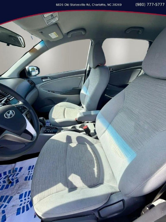 2017 Hyundai Accent Image 10