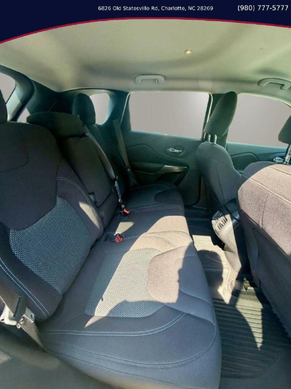 2020 Jeep Cherokee Image 7