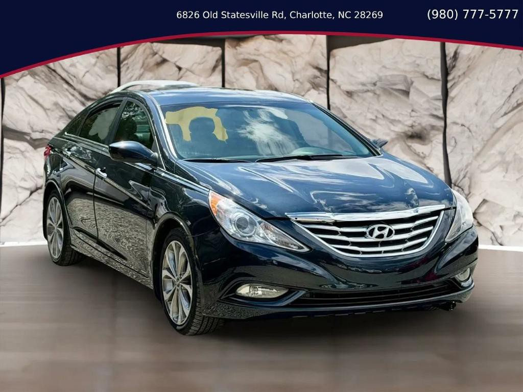 2013 Hyundai Sonata Image 2