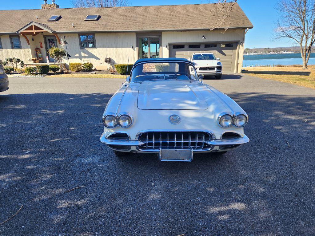 1960 Chevrolet Corvette Image 6