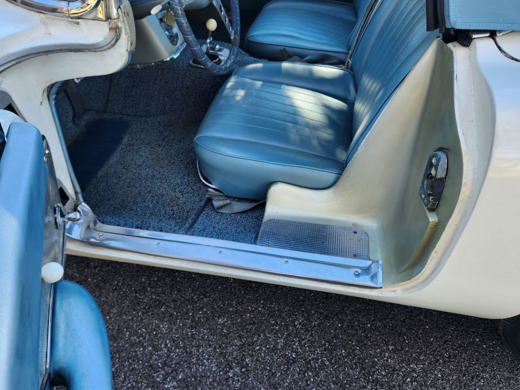 1960 Chevrolet Corvette Image 8
