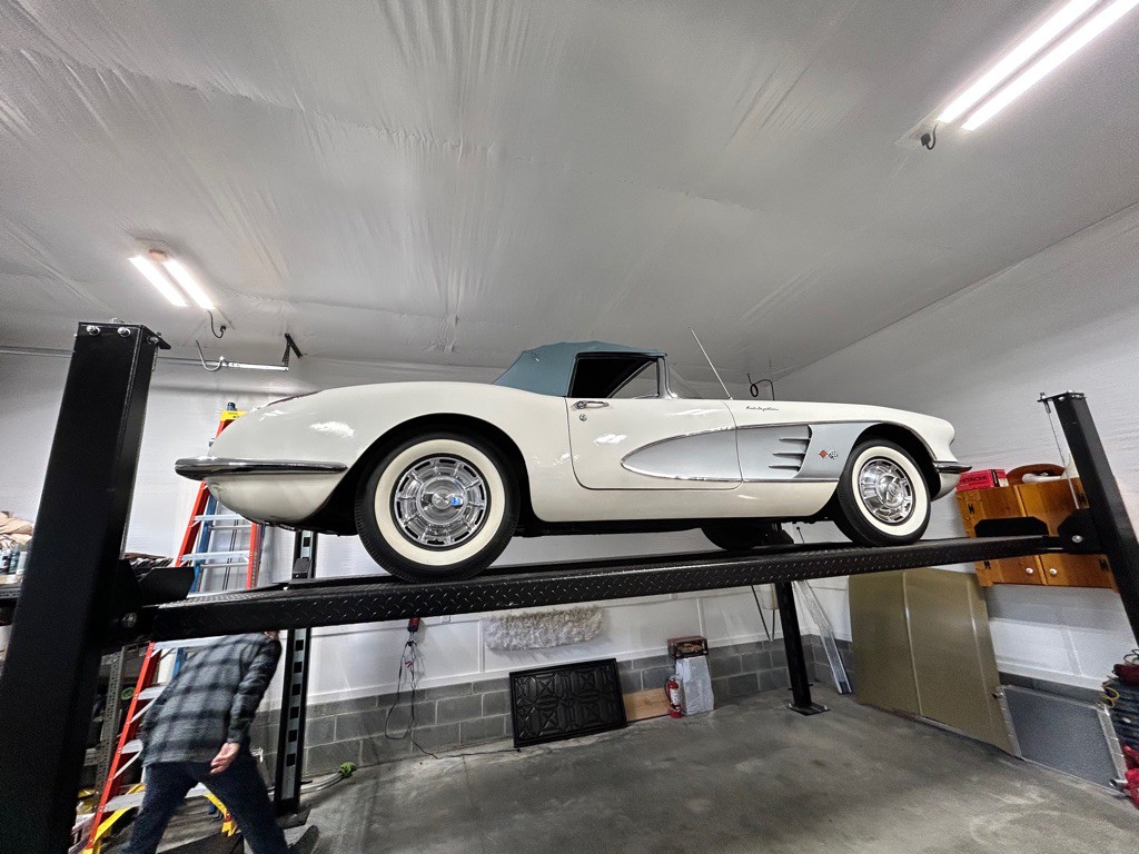 1960 Chevrolet Corvette Image 37