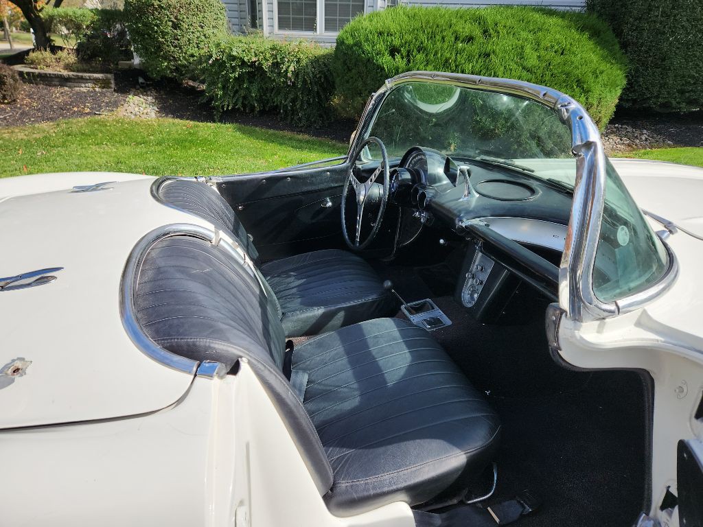1960 Chevrolet Corvette Image 9