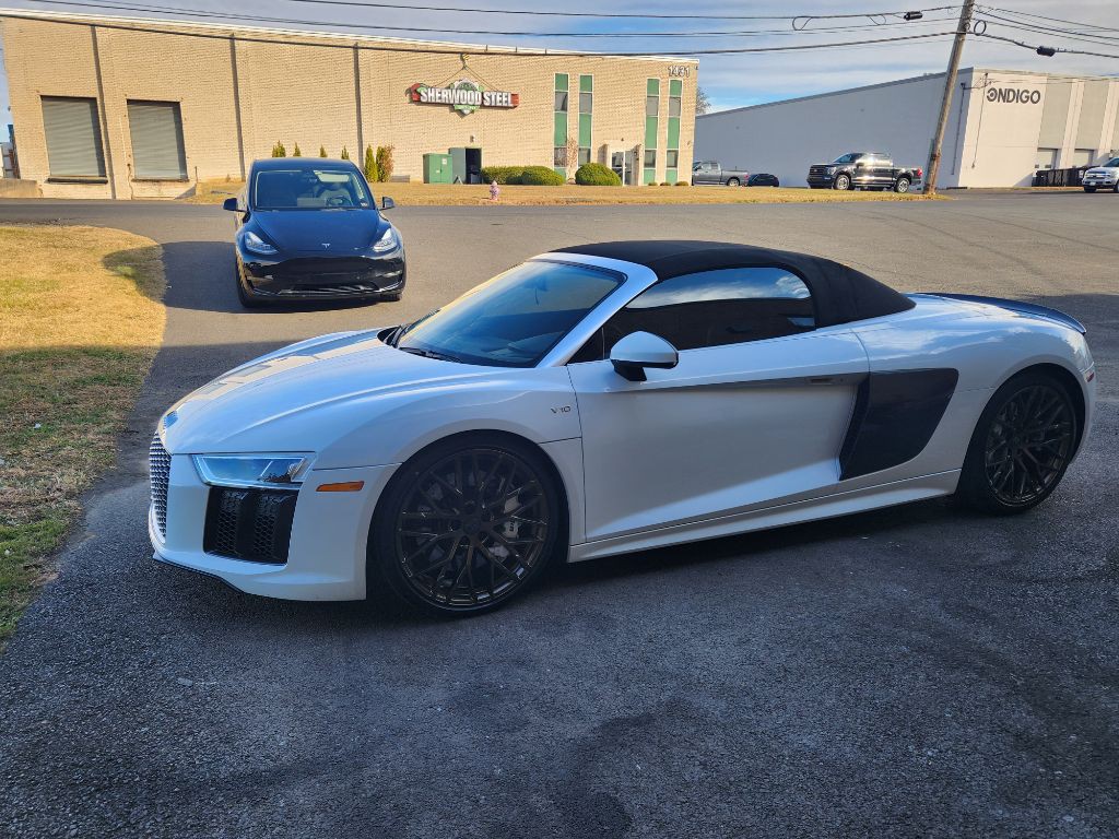 2017 Audi R8 Image 1