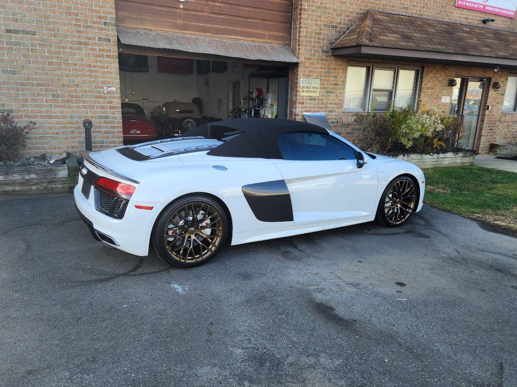 2017 Audi R8 Image 5