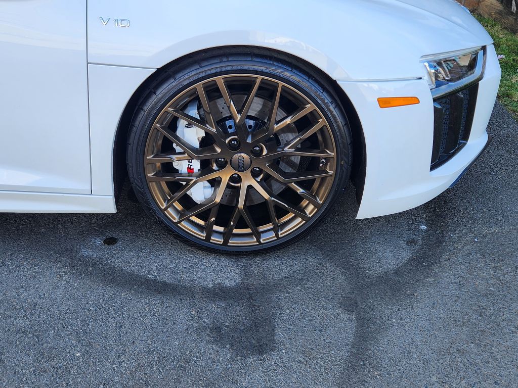 2017 Audi R8 Image 12