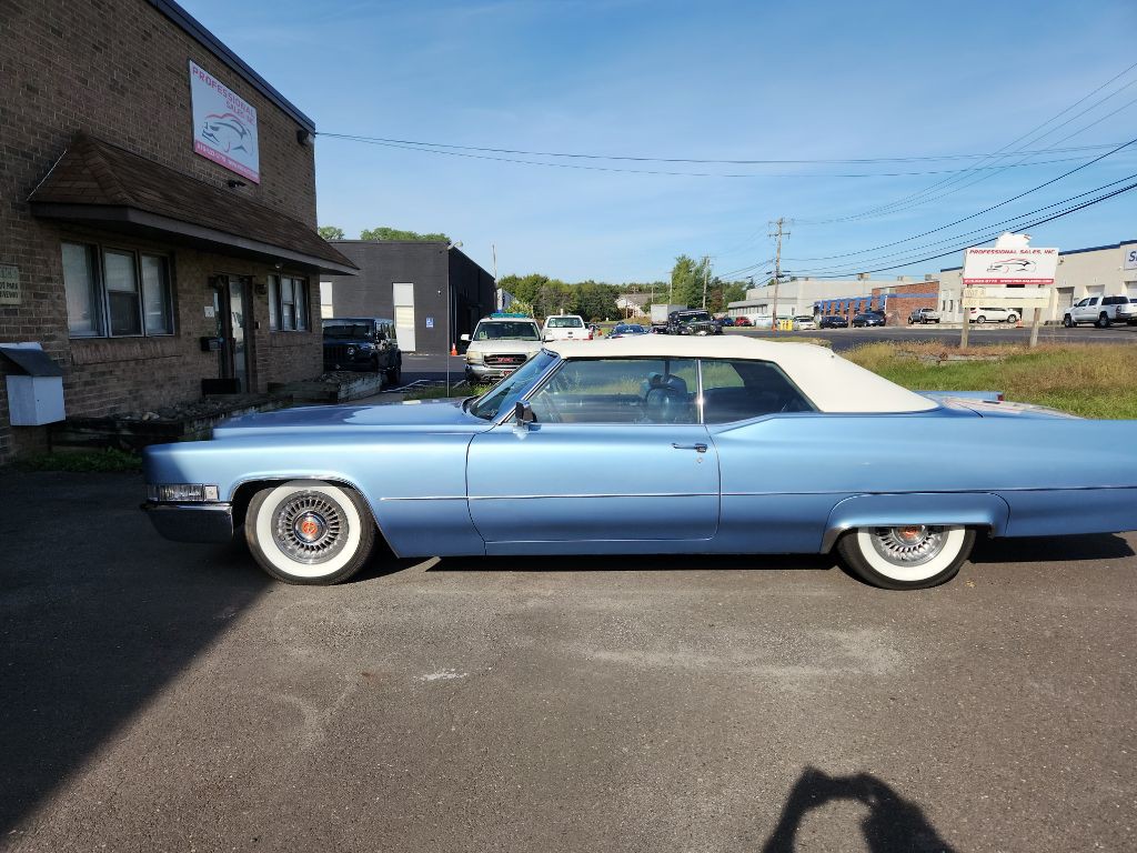 1969 Cadillac DeVille Image 1