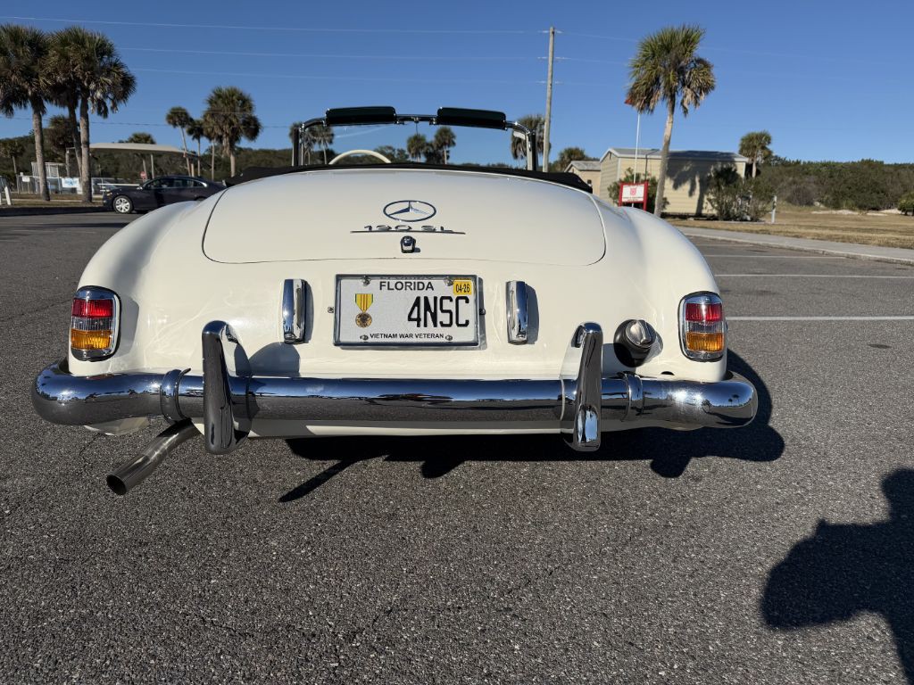 1956 Mercedes-Benz 190SL Image 4