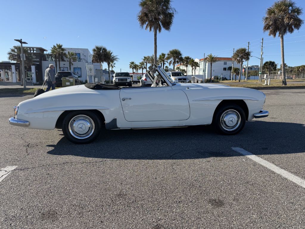 1956 Mercedes-Benz 190SL Image 6