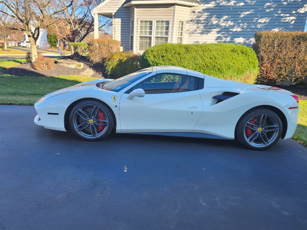 2017 Ferrari 488 Image 5