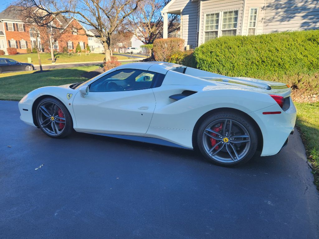 2017 Ferrari 488 Image 6