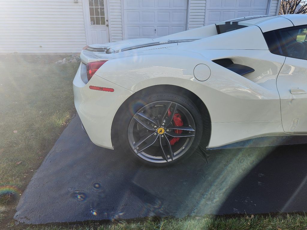 2017 Ferrari 488 Image 9