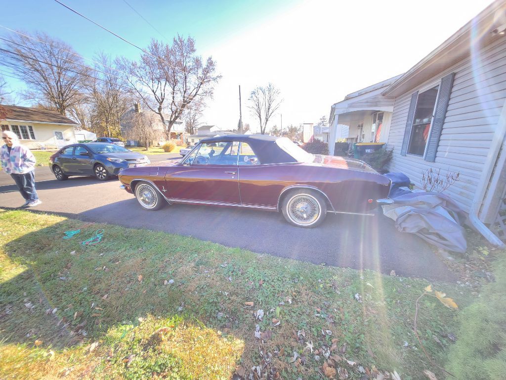 1965 Chevrolet Corvair Image 1