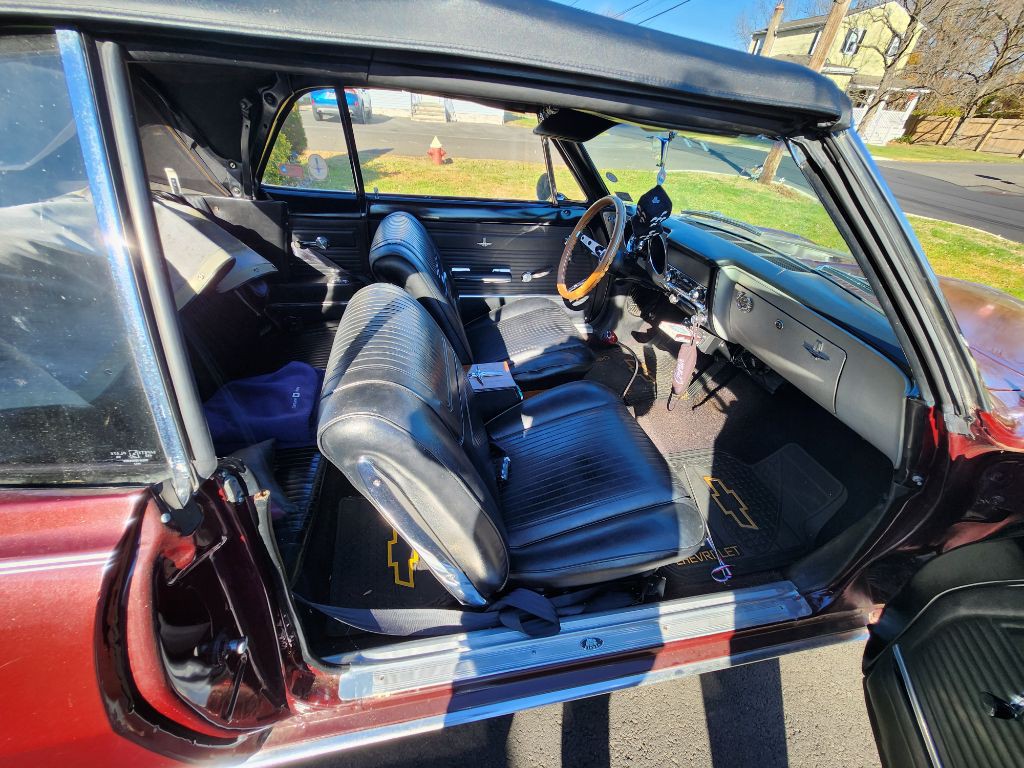 1965 Chevrolet Corvair Image 7