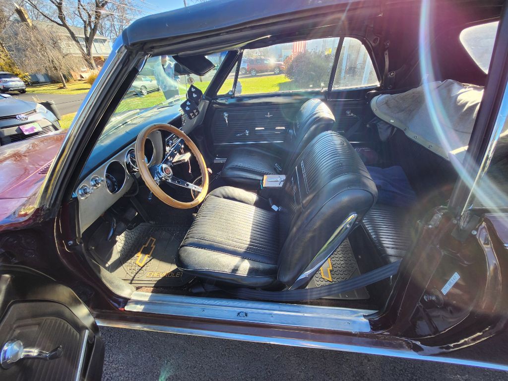 1965 Chevrolet Corvair Image 9