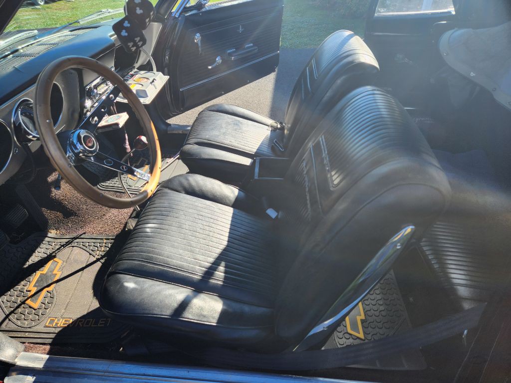 1965 Chevrolet Corvair Image 27