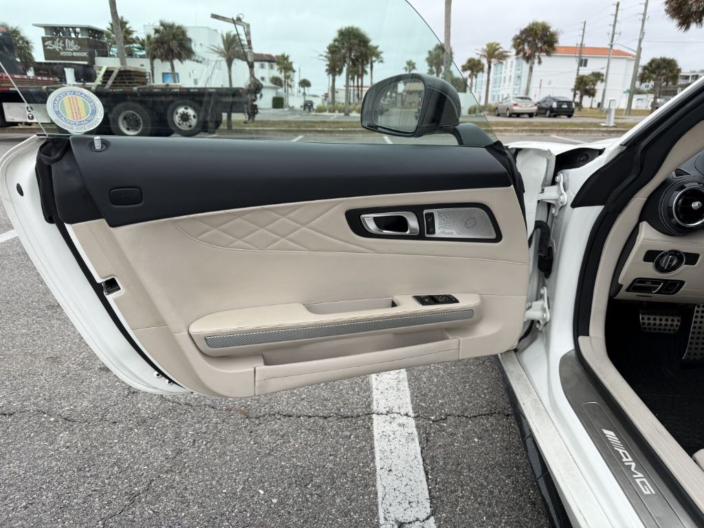 2018 Mercedes-Benz AMG GT Image 5