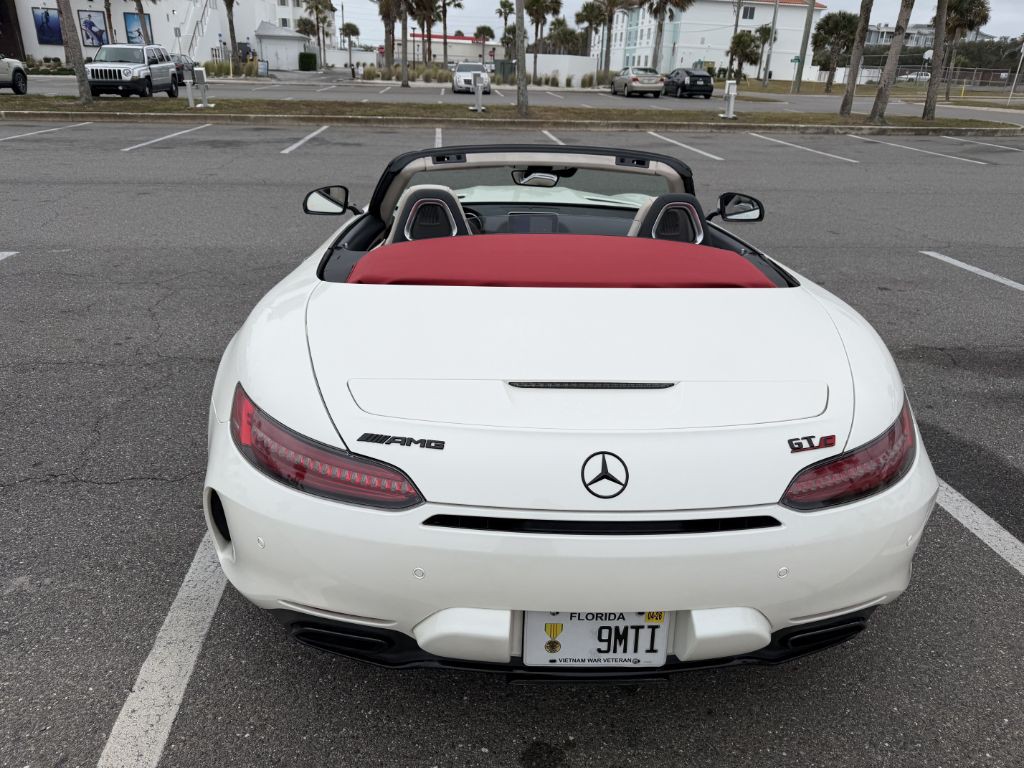 2018 Mercedes-Benz AMG GT Image 14