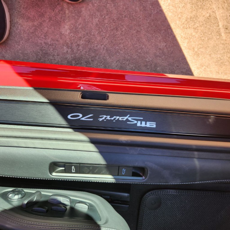 2026 Porsche 911 Image 25