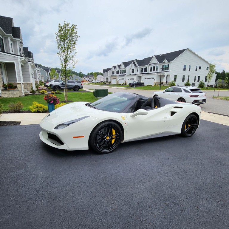 2017 Ferrari 488 Image 2