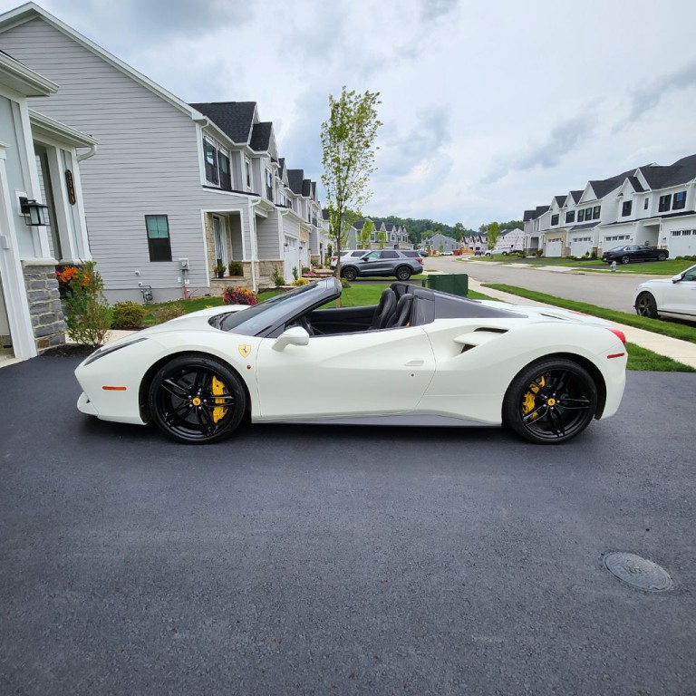 2017 Ferrari 488 Image 4