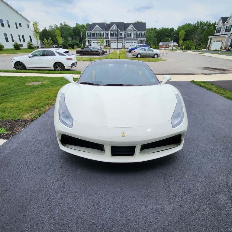 2017 Ferrari 488 Image 9